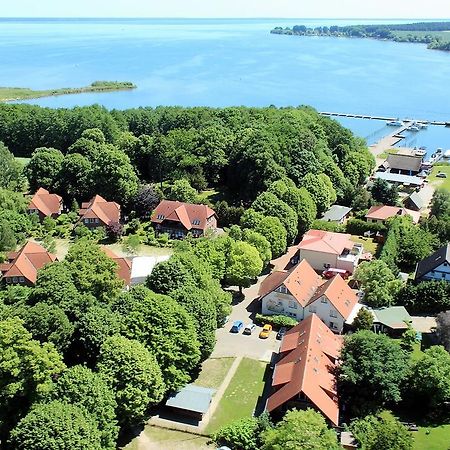 Ferienanlage Mueritz Seeromantik Sietow Dorf Bagian luar foto