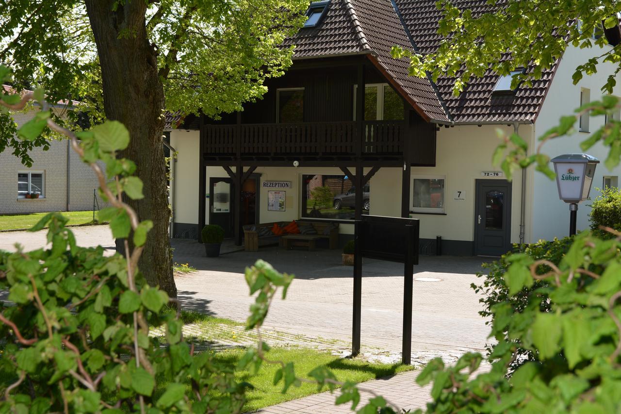 Ferienanlage Mueritz Seeromantik Sietow Dorf Bagian luar foto